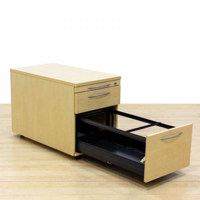 Mobile drawer Mod. CADENA. Made of maple finished wood. Pencil holder and filing cabinet.
