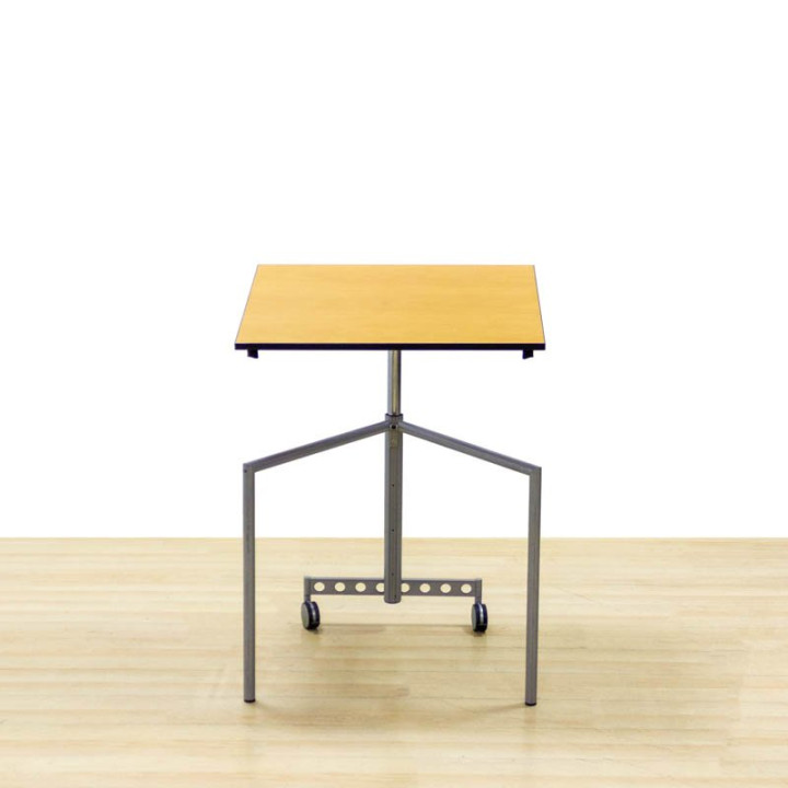 Side table SEDUS Mod. TRANSFORMER. Top made of beech finished wood. Adjustable in height. Wheels.
