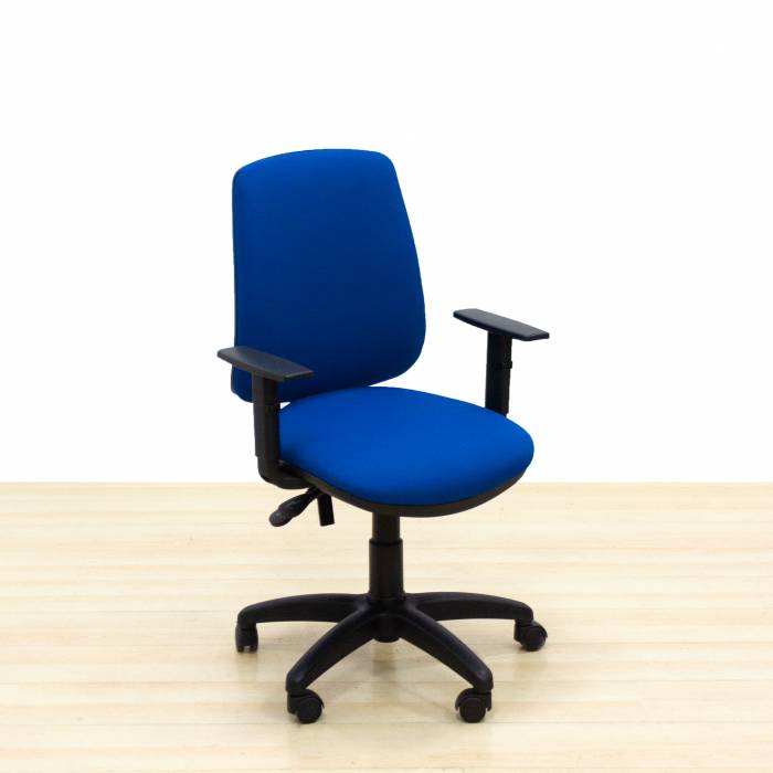 Task chair Mod. DESMON. Seat and back upholstered in blue fabric. Swivel base.