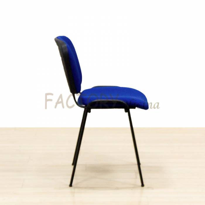 Cadeira de Visitante Mod. COSMOS. Estofada em várias cores. Quatro Pernas.