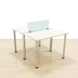 Double post Mod. SECURE. Tops made of maple finish wood. glass separator