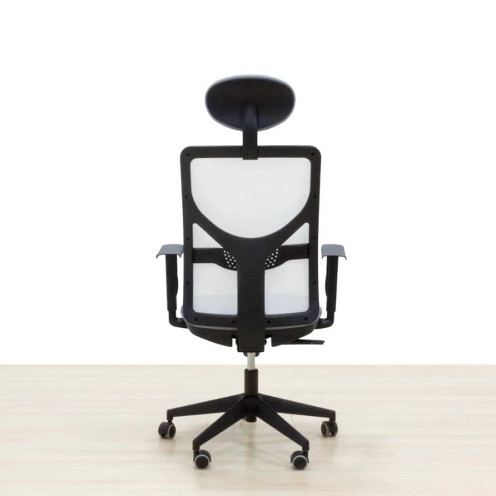 Operative chair Mod. CAMIFAC. White mesh backrest and seat in a color to choose from.