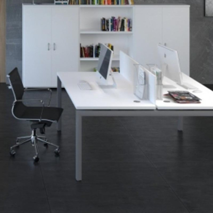Euromof medium shelf. Two adjustable shelves.