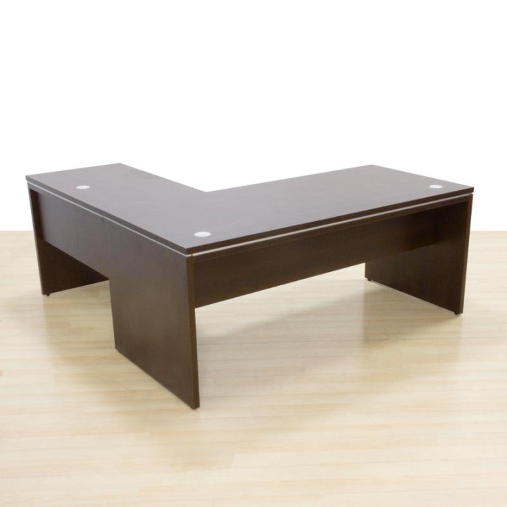 Colina semi-executive table with panel leg structure, with or without wing.