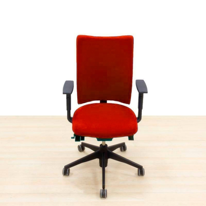 Cadeira operativa de trabalho Mod. KENA. Estofado na cor do tecido a escolher. Com braços 1D.
