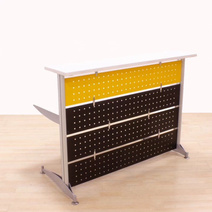 Mostrador Recepción  Mod. YELL. Fabricado en metal y madera Frente amarillo y negro