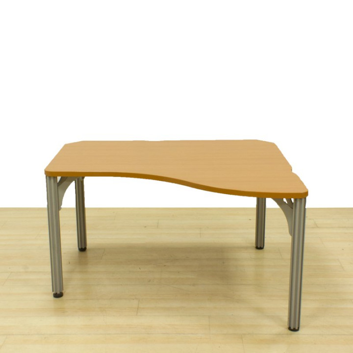 Mesa operativa STEELCASE Mod. HOROS. Tapa fabricada en  color HAYA. Patas Gris vista 5