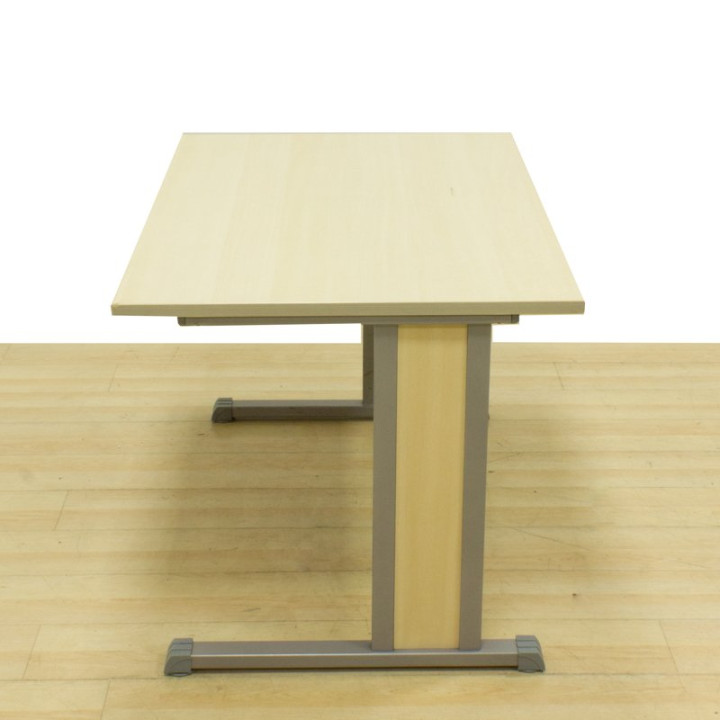 Mesa operativa STEELCASE Mod. METAL. Tapa fabricada en Arce. Faldon - view 3