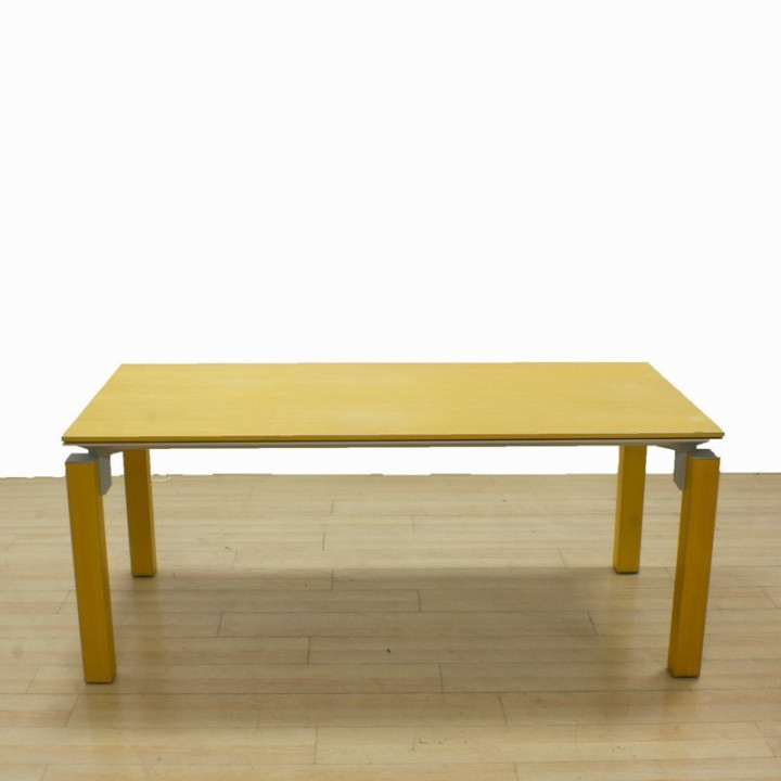 Mesa de escritório PERMASA Mod. AGORA. Fabricado em madeira com acabamento em pêra. - vista 2