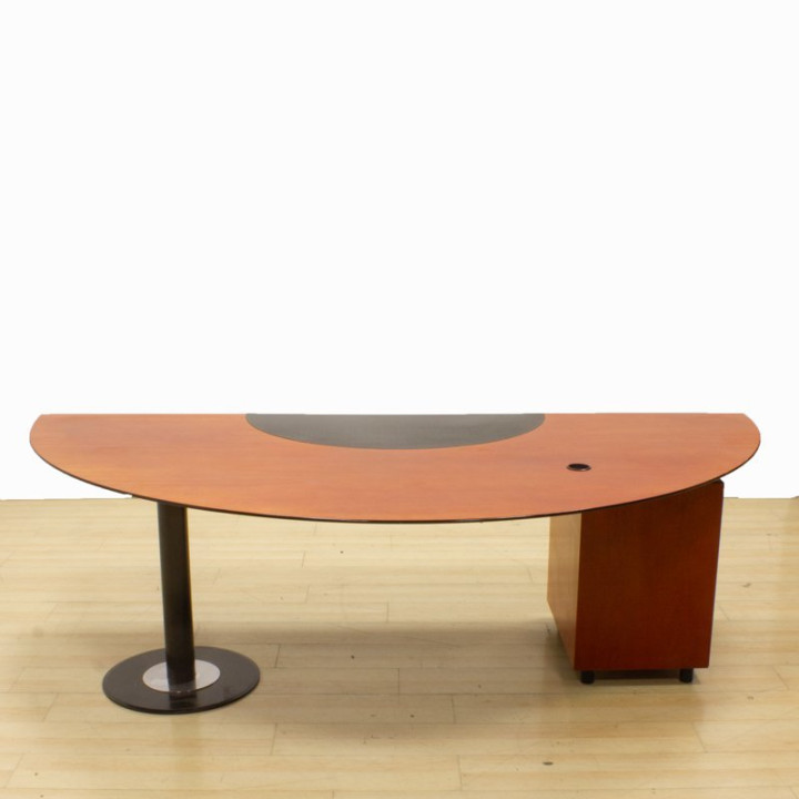 Table + drawer + wardrobe set Mod. COURVE. Table made of wood with a Varnished Walnut finish.