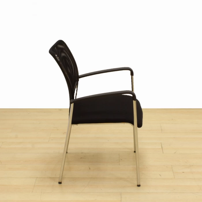 Cadeira confidencial DE LA OLIVA Mod. MALLA1. Estofado em tecido PRETO Base 4 pernas.