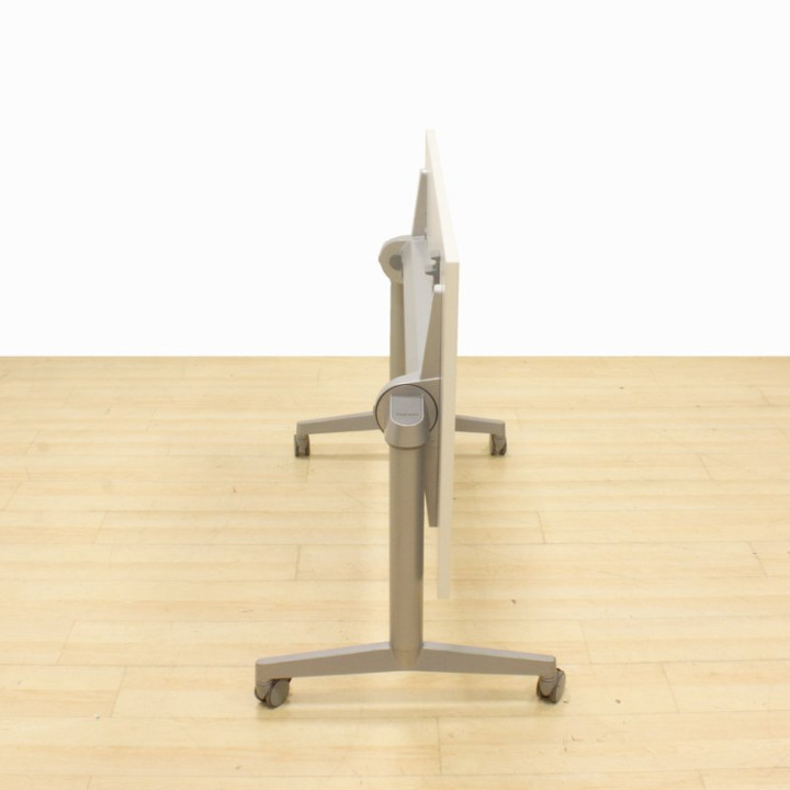 Mesa Plegable STEELCASE Mod. PLEX. Tapa fabricada en acabado Blanco. vista 6