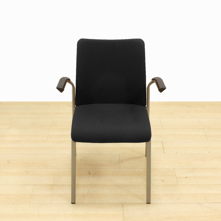 Silla confidente STEELCASE Mod. EASTSIDE. Fabricada tapizado color a elegir vista 4