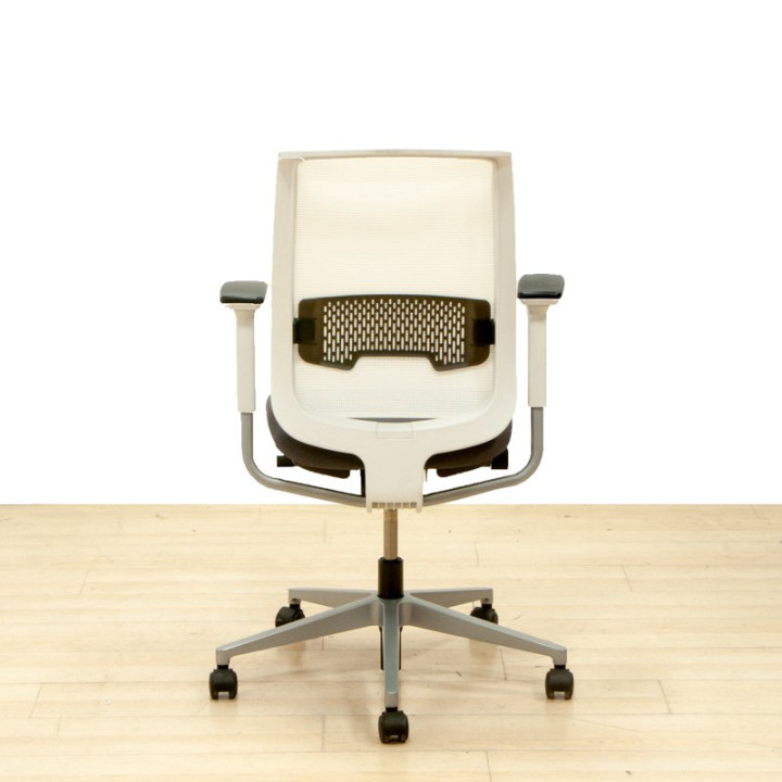 STEELCASE REPLY AIR task chair. Upholstered in grey fabric. Synchro mechanism. Lumbar support. - view 5