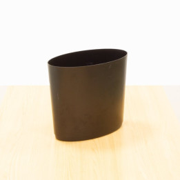 Papelera Mod. OVAL. Fabricada en PVC color Negro. vista 2