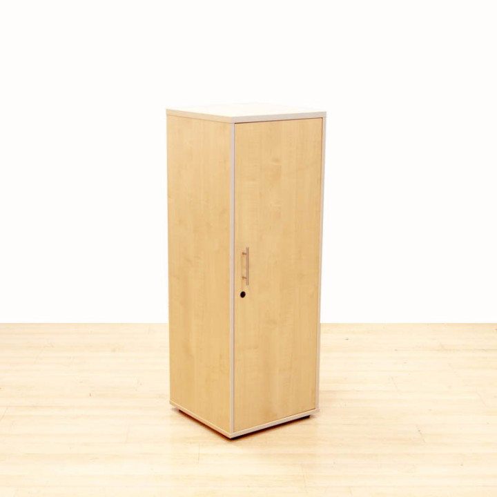 Medium simple Arce wardrobe by Ofiprix