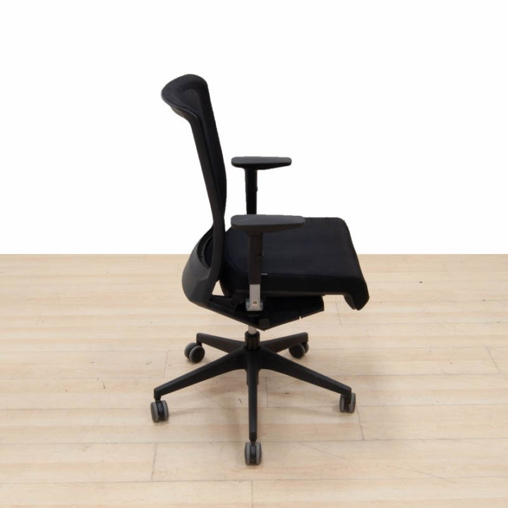 Buy Actiu Winner 30 Chair Upholstered in black.