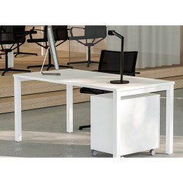 Mesa Operativa NOVA de OFITRES en fondo 80 cm, vista frontal con estructura metálica blanca.