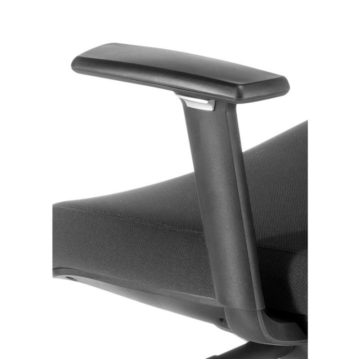 Detalle de los brazos 1D ajustables de la silla operativa CHICAGO de EUROMOF