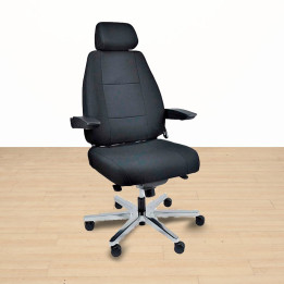 Sillón de dirección XXL Serie 24 de Herpesa en tela negra con base de aluminio pulido de 6 radios.