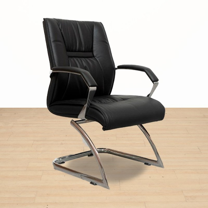 Sillón confidente Cantabria de Herpesa en piel flor negra con brazos fijos y base tubular metálica.