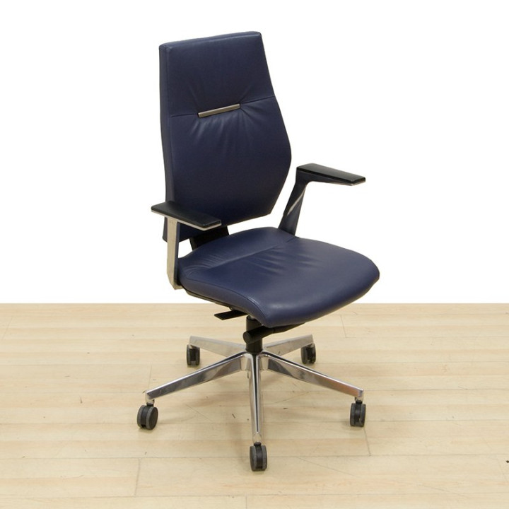 Buy SEDNA Executive Chair. Upholstered in Blue Leather
