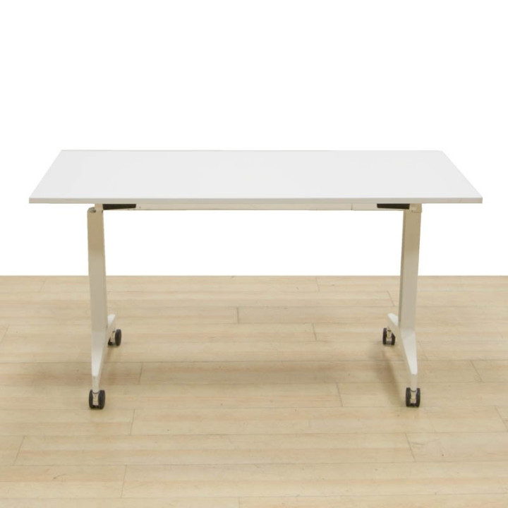 Buy TRAVEL Folding Table from FORMA 5