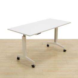 Mesa dobrável TRAVEL da FORMA 5