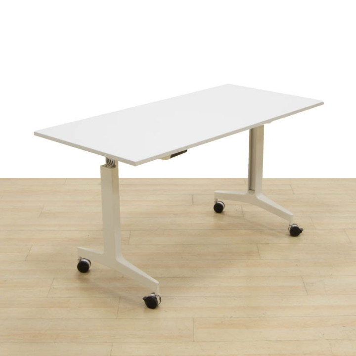 Buy TRAVEL Folding Table from FORMA 5