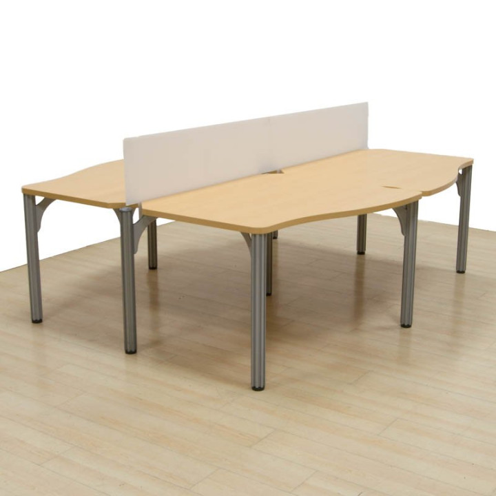 Compre um banco de faia com vários assentos da STEELCASE. 4 assentos.
