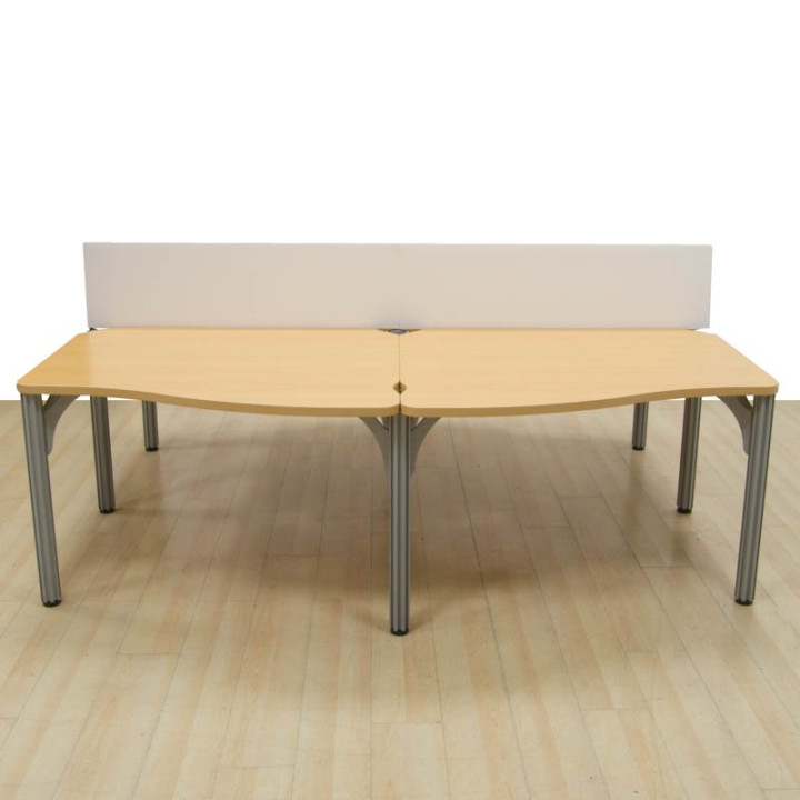 Compre um banco de faia com vários assentos da STEELCASE. 4 assentos.