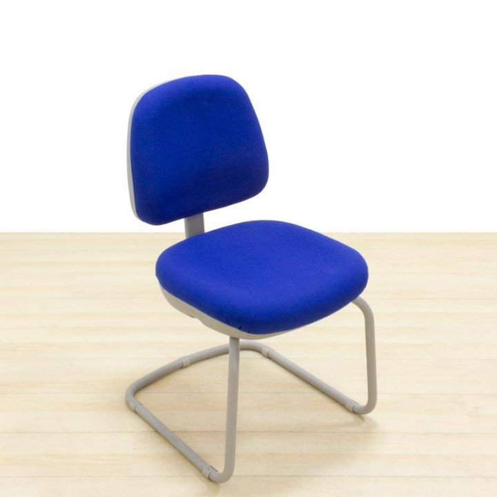 Rental Upholstered Visitor Chair without Armrests - view 4