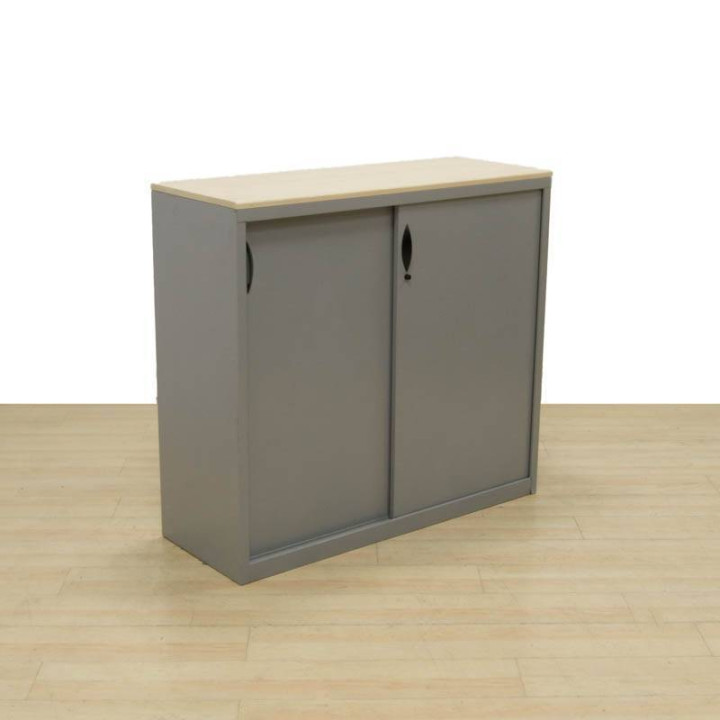 Medium cabinet Rental