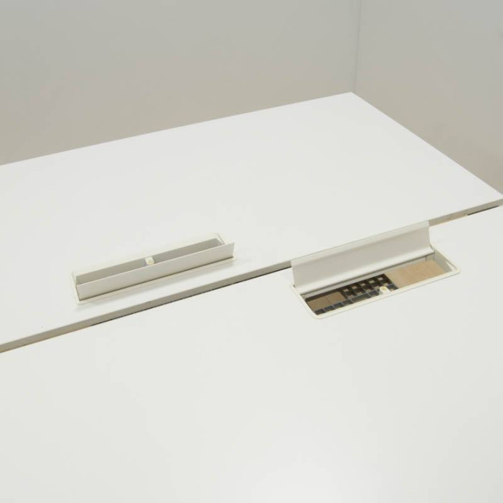 Forma 5 Bench Desk. White - view 4