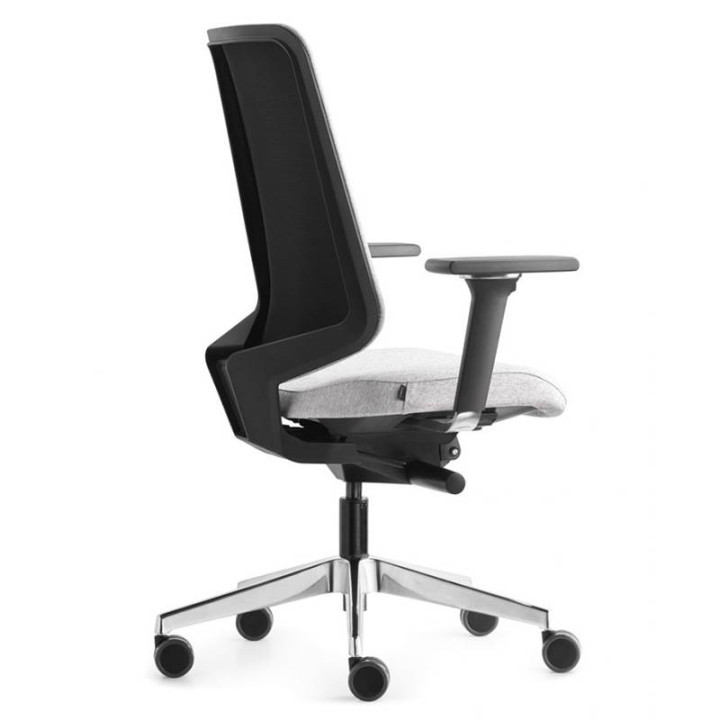 Cadeira Ergonómica DOT.PRO FORMA 5 Estrutura Preta | FactoryOficina