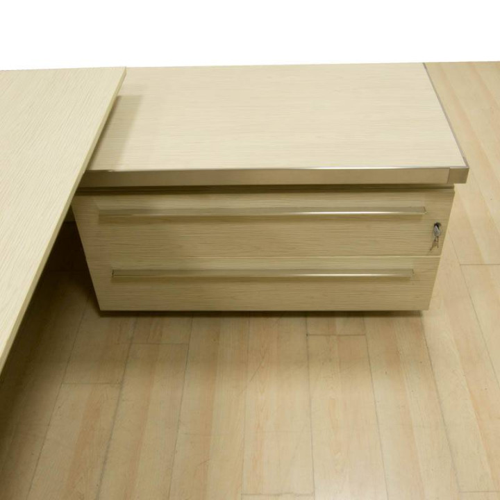 Comprar Mesa de Dirección ARCE de LAS MOBILIARI. Forma de L con Mueble Auxiliar.