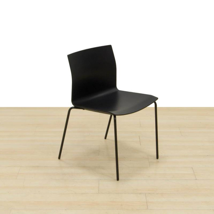Silla Confidente NEGRA de DYNAMOBEL - vista 2
