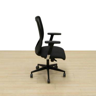 CONFORT Task Chair. Mesh backrest
