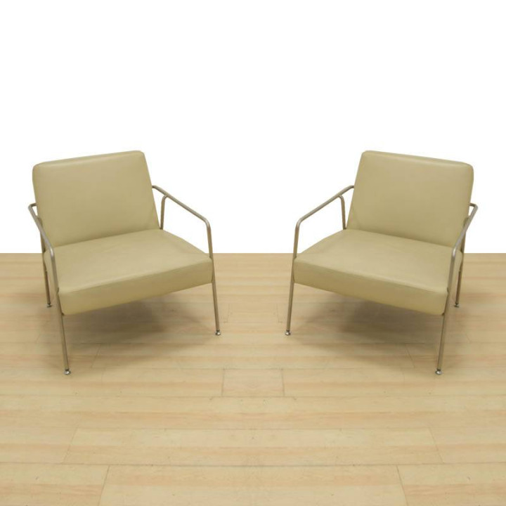 VALERI Visitor Chair by SELLEX