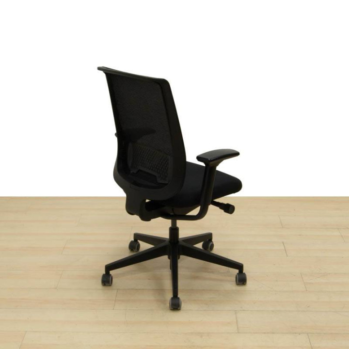 Buy REPLY AIR Operator Chair by STEELCASE. MESH backrest