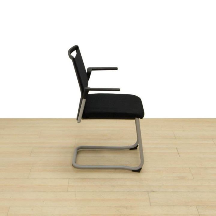 PLURAL visitor chair by FORMA 5. Black - view 5