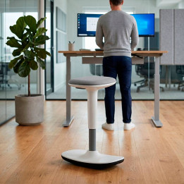 Buy PÉNDULO Stool by NOMA