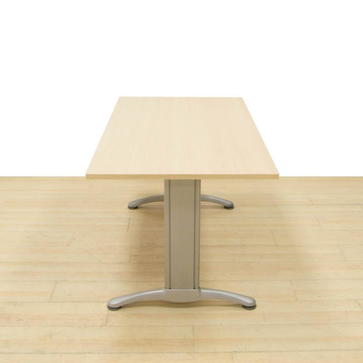 Buy ARCE Operative Desk by ACTIU. T-leg