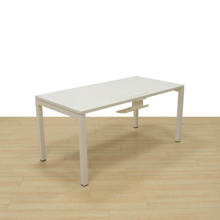 Buy Office desk with WHITE Goalpost Legs by FORMA 5