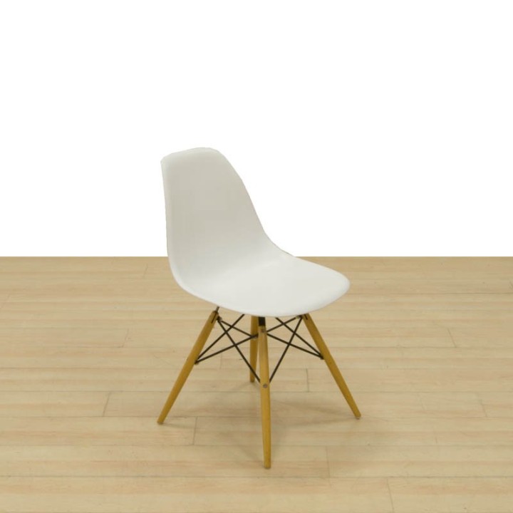 White Refurbished Visitor Chair with Wooden Legs