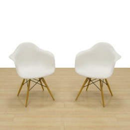White Refurbished Visitor Chair with Wooden Legs & Arms