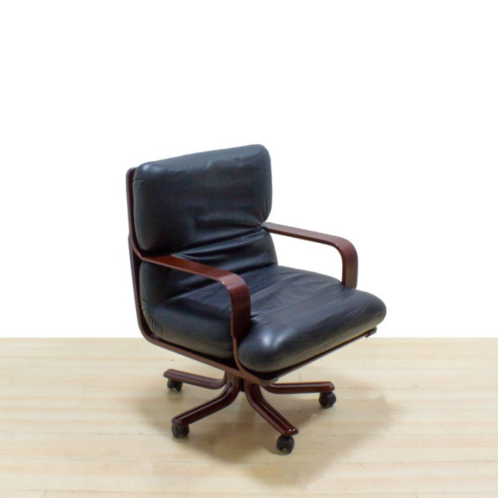 Cadeira executiva Mod. BLED